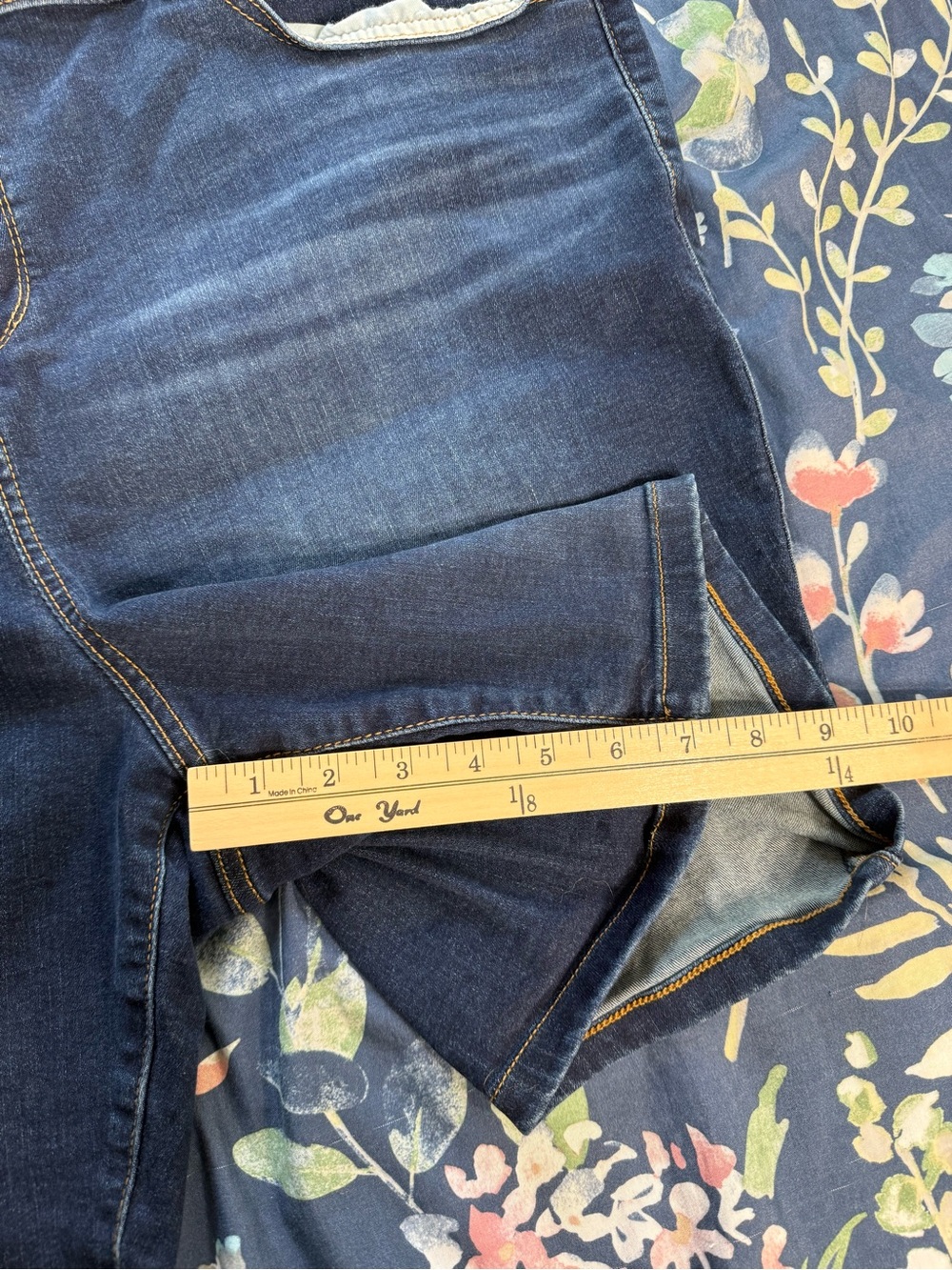 Torrid Dark Wash Bermuda Shorts Plus Size 26W - Picture 7 of 7